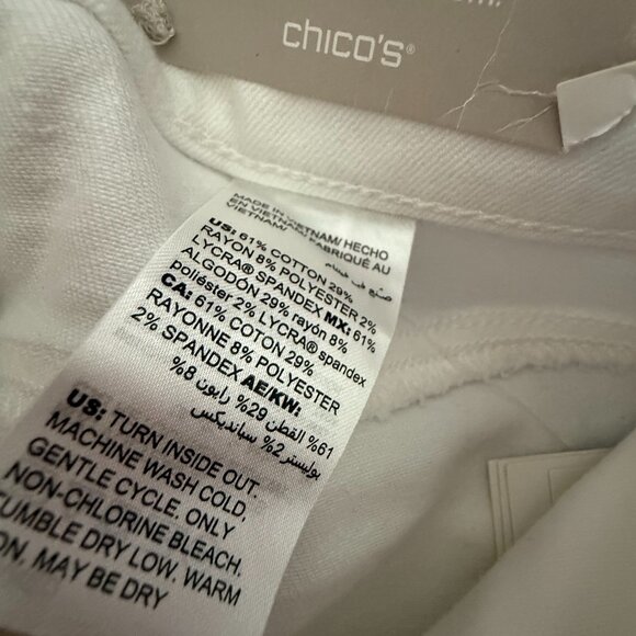 NWT Chico's White Denim So Slimming Girlfriend Slim Leg Shorts | Size 8 - Picture 7 of 8